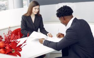 Lire la suite à propos de l’article Le remboursement d’un prêt par amortissement constant : Guide complet